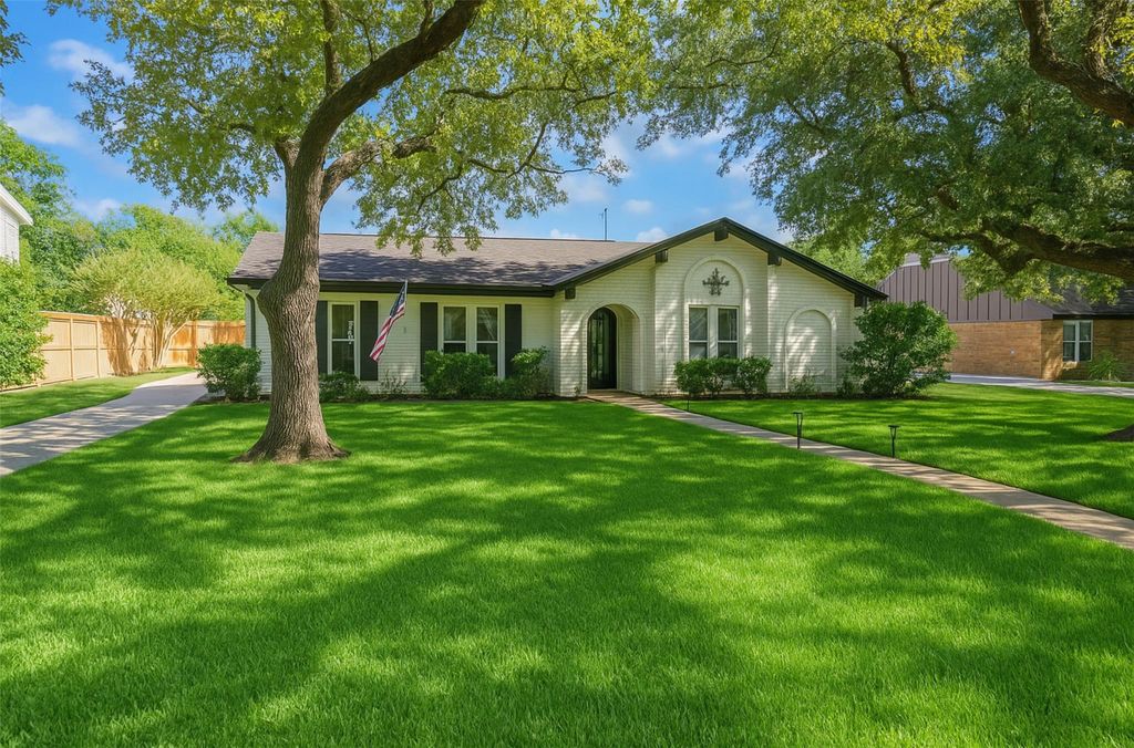 13418 Paradise Valley Drive, Houston, TX 77069