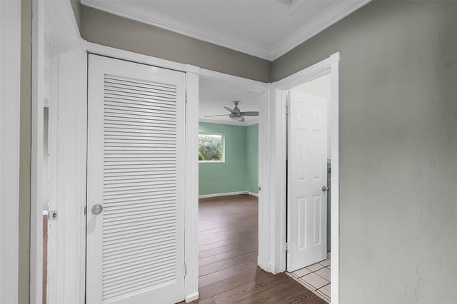 620 NW 37th Street, Oakland Park, FL 33309