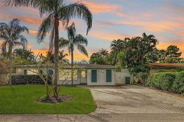 620 NW 37th Street, Oakland Park, FL 33309