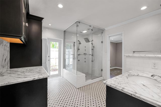 620 NW 37th Street, Oakland Park, FL 33309