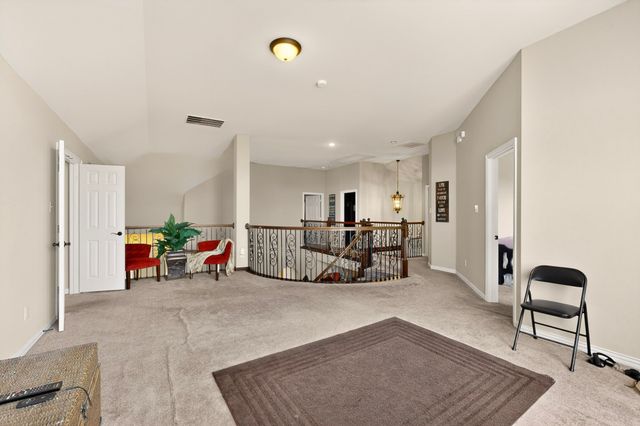 914 Hidden Lakes Drive, Cedar Hill, TX 75104