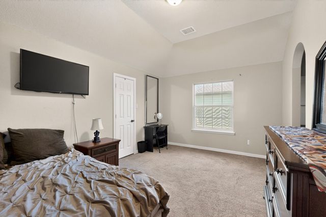 914 Hidden Lakes Drive, Cedar Hill, TX 75104