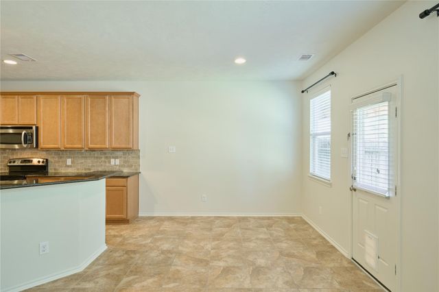 327 Bloomhill Place, Magnolia, TX 77354