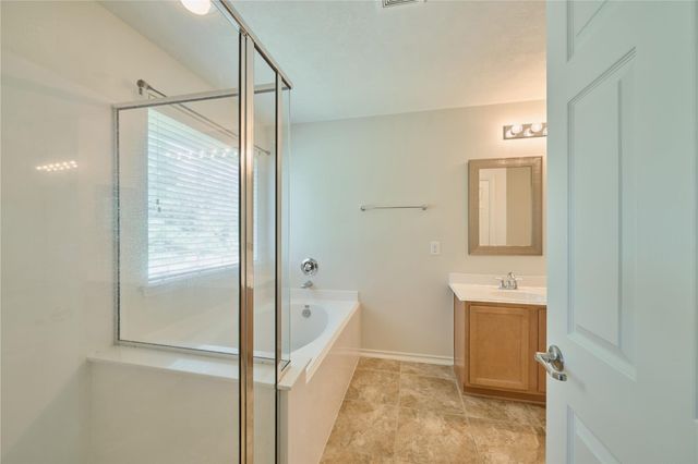 327 Bloomhill Place, Magnolia, TX 77354