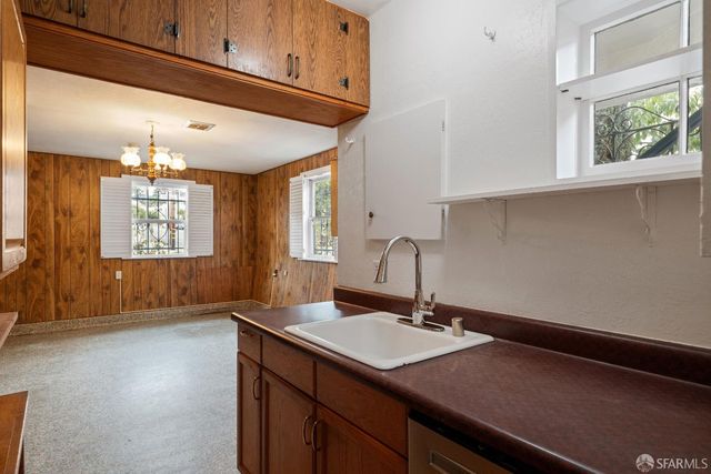 445 Wayland Street, San Francisco, CA 94134