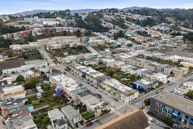 445 Wayland Street, San Francisco, CA 94134