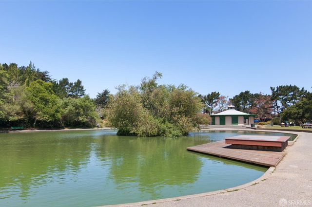 445 Wayland Street, San Francisco, CA 94134