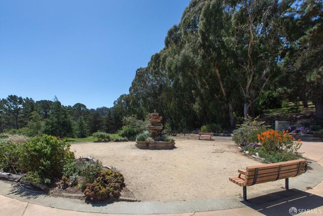 445 Wayland Street, San Francisco, CA 94134