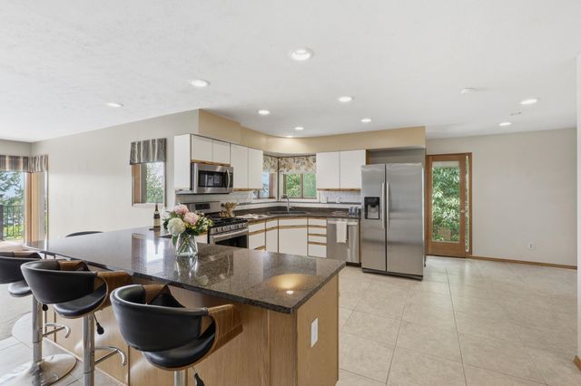 1408 S Kahuna Dr, Spokane, WA 99212