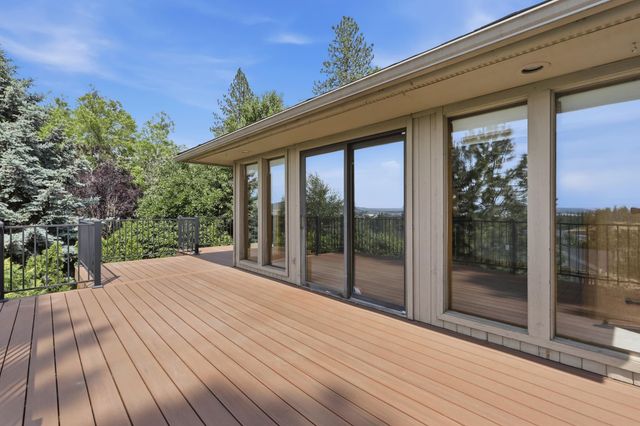 1408 S Kahuna Dr, Spokane, WA 99212