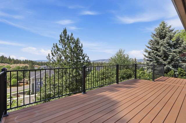 1408 S Kahuna Dr, Spokane, WA 99212