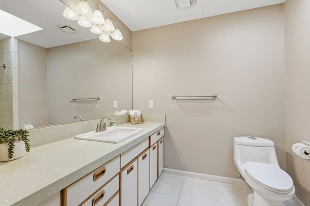 1408 S Kahuna Dr, Spokane, WA 99212
