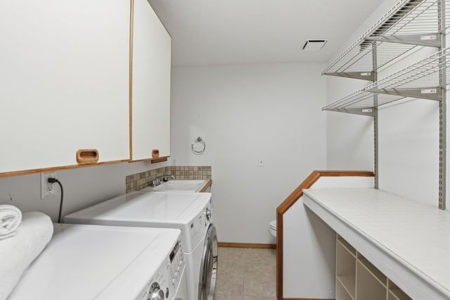 1408 S Kahuna Dr, Spokane, WA 99212