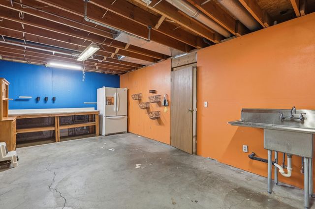 1408 S Kahuna Dr, Spokane, WA 99212