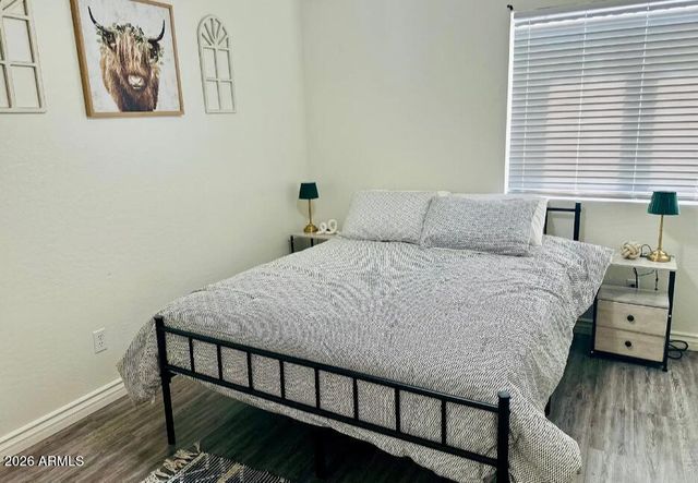 2745 E HARTFORD Avenue, Phoenix, AZ 85032