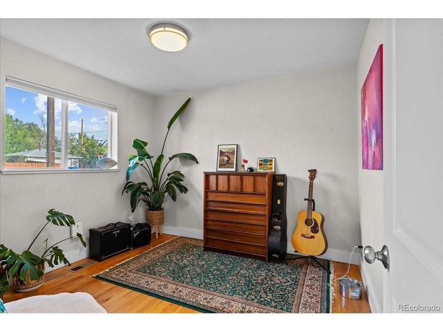 5194 E 33rd Ave, Denver, CO 80207