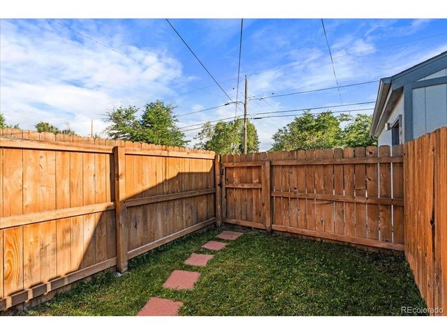5194 E 33rd Ave, Denver, CO 80207