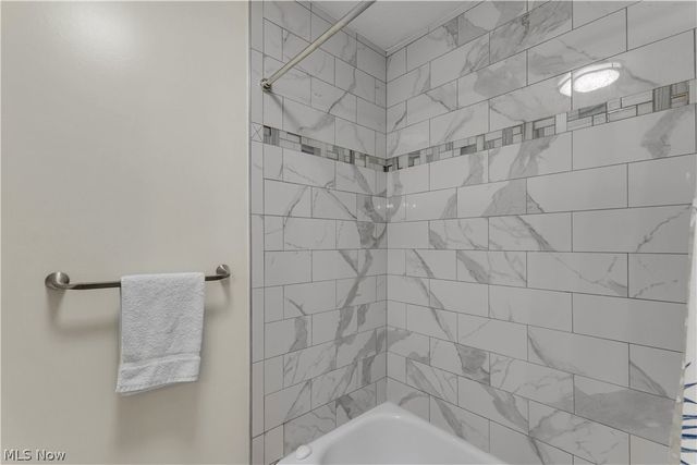 1748 Walnut Lane 32, Rocky River, OH 44116