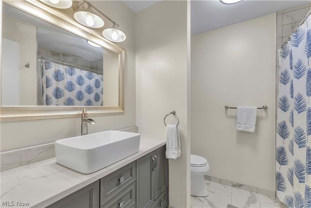 1748 Walnut Lane 32, Rocky River, OH 44116