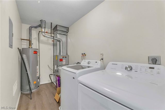 1748 Walnut Lane 32, Rocky River, OH 44116