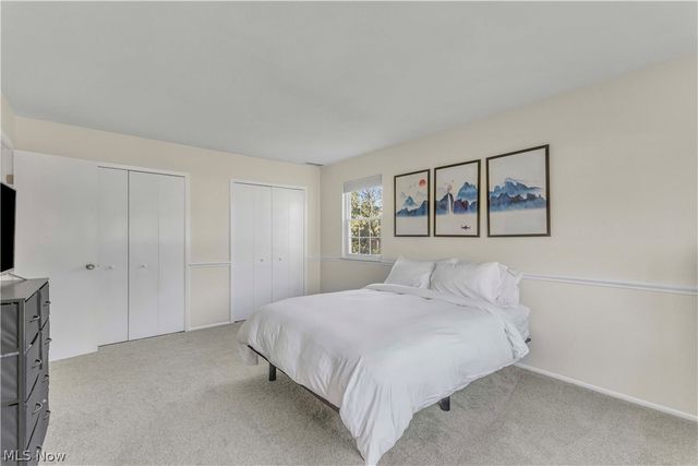 1748 Walnut Lane 32, Rocky River, OH 44116