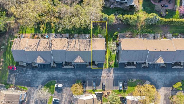 1748 Walnut Lane 32, Rocky River, OH 44116