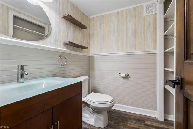 536 King Arthur DR, Virginia Beach, VA 23464