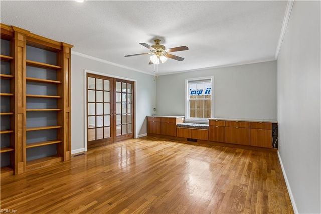 536 King Arthur DR, Virginia Beach, VA 23464
