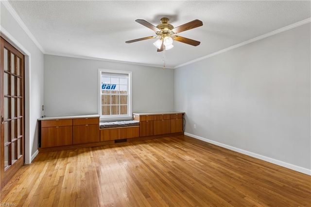 536 King Arthur DR, Virginia Beach, VA 23464