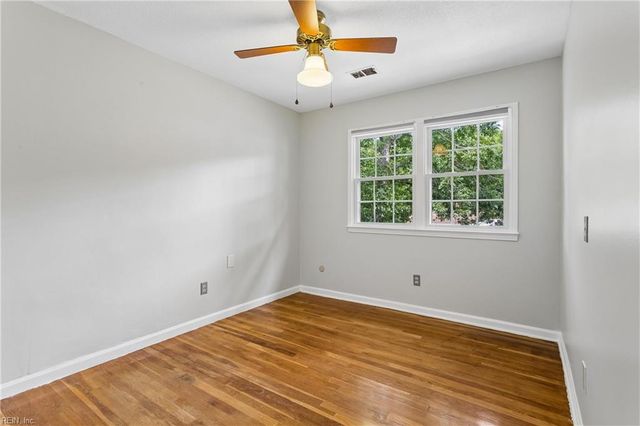 536 King Arthur DR, Virginia Beach, VA 23464