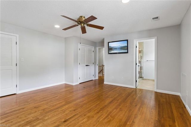 536 King Arthur DR, Virginia Beach, VA 23464