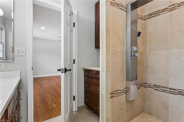 536 King Arthur DR, Virginia Beach, VA 23464
