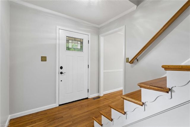 536 King Arthur DR, Virginia Beach, VA 23464
