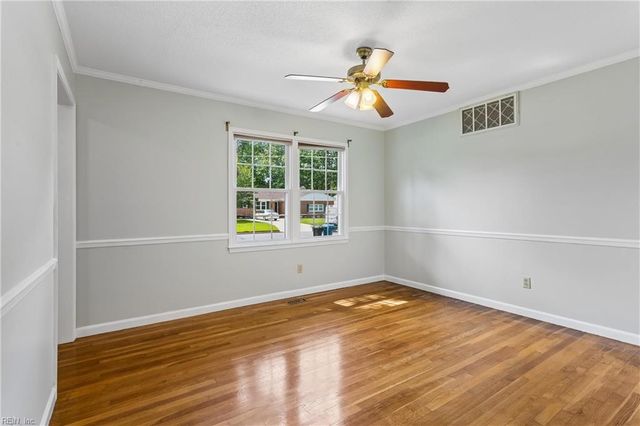 536 King Arthur DR, Virginia Beach, VA 23464