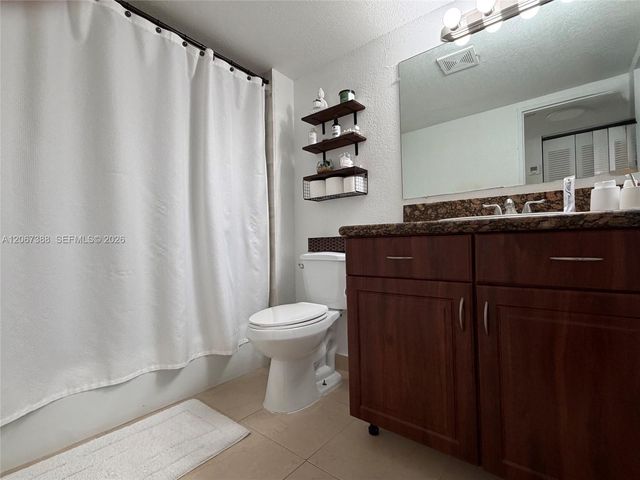 4550 NW 79th Avenue 2C, Doral, FL 33166