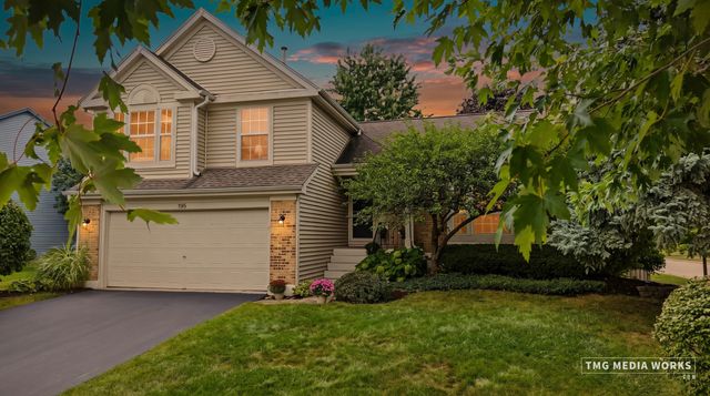 195 Meadow Lakes Boulevard, Aurora, IL 60504