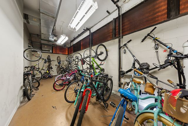 345 E Eastgate Place 204, Chicago, IL 60616