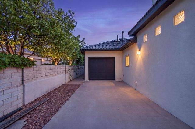 11127 Inverness Court NE, Albuquerque, NM 87111