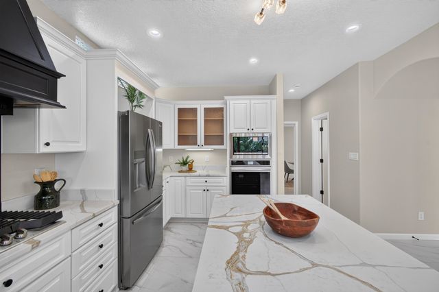 11127 Inverness Court NE, Albuquerque, NM 87111