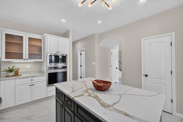 11127 Inverness Court NE, Albuquerque, NM 87111