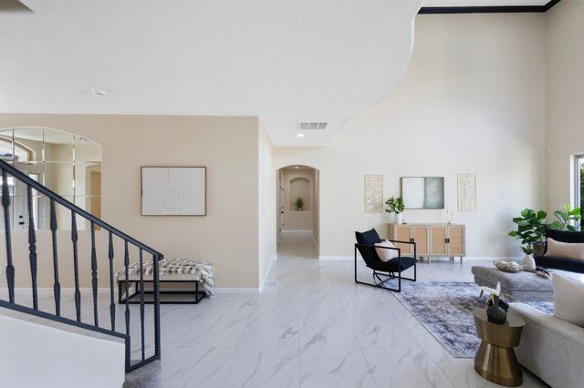 11127 Inverness Court NE, Albuquerque, NM 87111