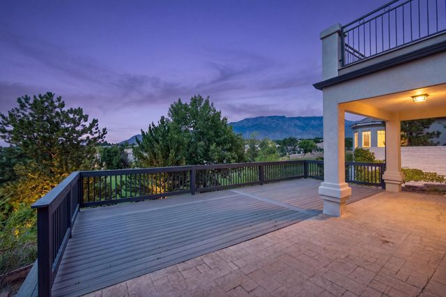 11127 Inverness Court NE, Albuquerque, NM 87111