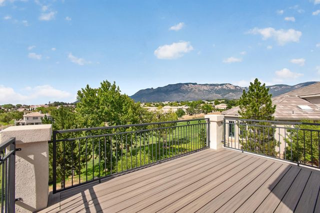 11127 Inverness Court NE, Albuquerque, NM 87111