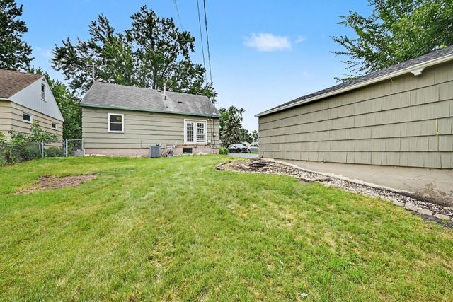 5602 57th Avenue N, Crystal, MN 55429