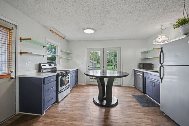 5602 57th Avenue N, Crystal, MN 55429