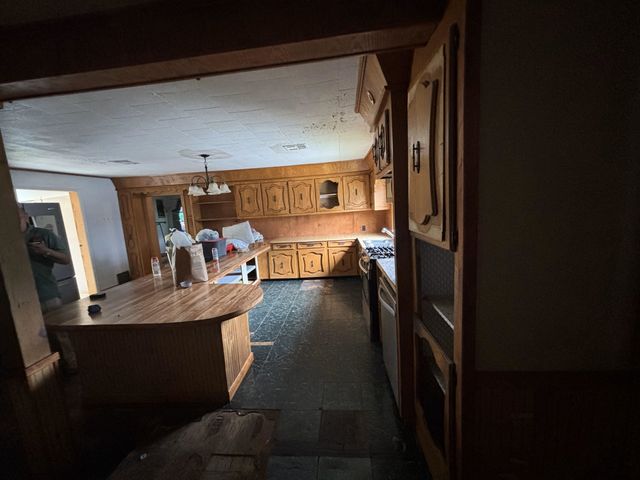 136 Jane Dr, Chauvin, LA 70344