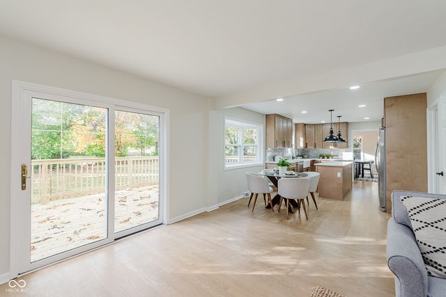 10720 Lakeview Drive, Carmel, IN 46033