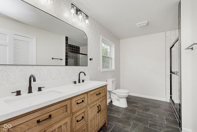10720 Lakeview Drive, Carmel, IN 46033