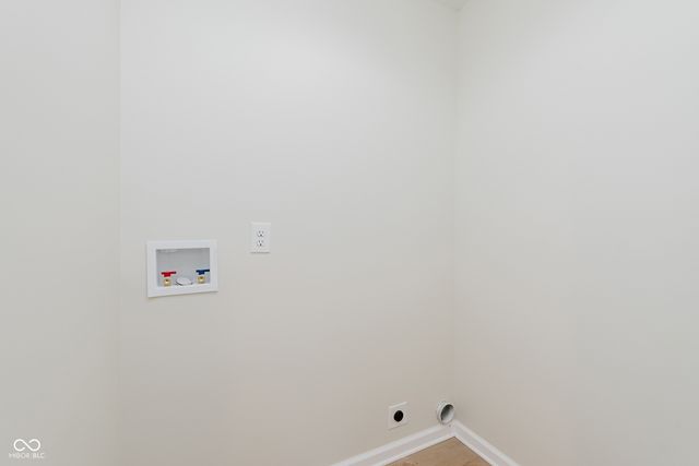 10720 Lakeview Drive, Carmel, IN 46033