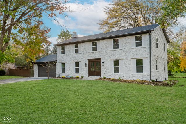 10720 Lakeview Drive, Carmel, IN 46033